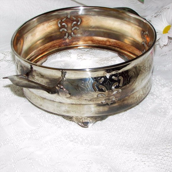 Vintage Silver Plate Casserole Dish Holder Carrier & Fire King Glass Liner - Picture 9 of 10